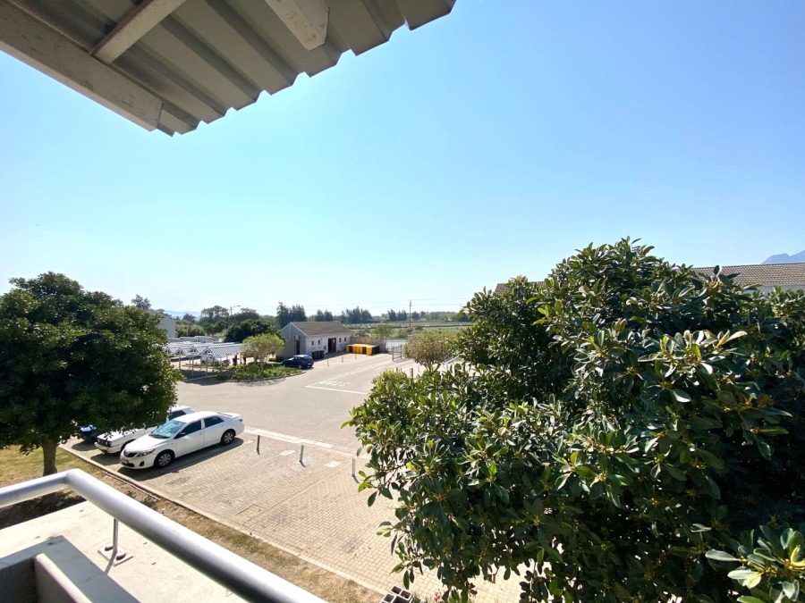 2 Bedroom Property for Sale in Klein Drakenstein Western Cape